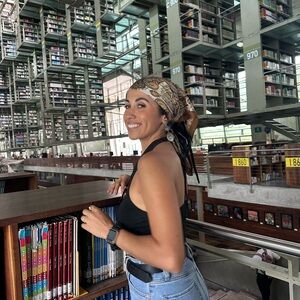 Meet your Posher, Vanessa